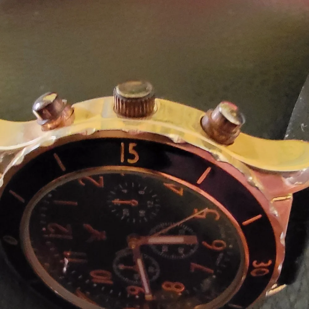 Watch - Picture 6 of 7